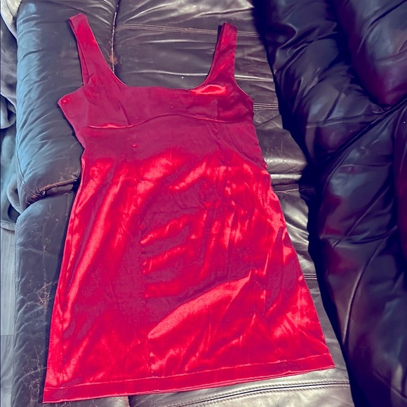 Stunning Red Satin Mini Dress - Picture 1 of 4